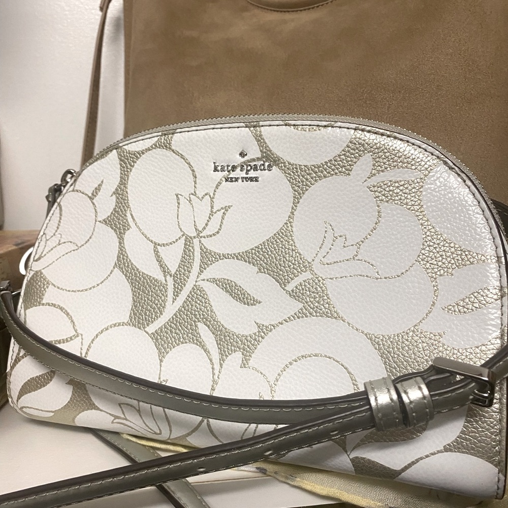 Kate Spade Crossbody Bag / Metallic Larchmont Avenue Breezy Floral /